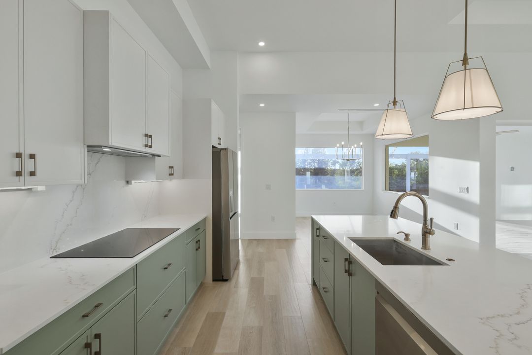 2514 SW 17th Ave, Cape Coral, FL 33914