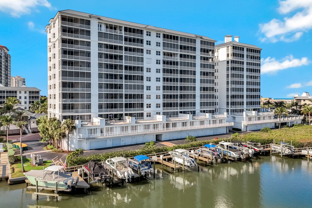 400 Flagship Dr #602, Naples, FL 34108