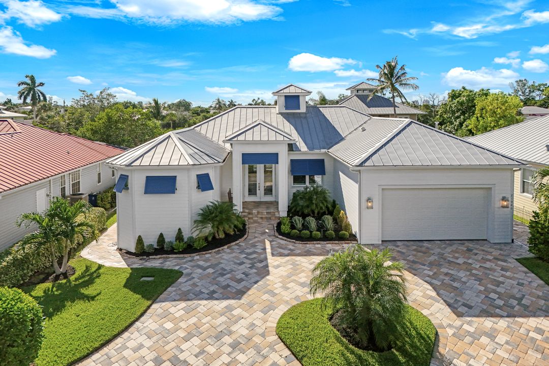 27080 Flamingo Dr, Bonita Springs, FL 34135