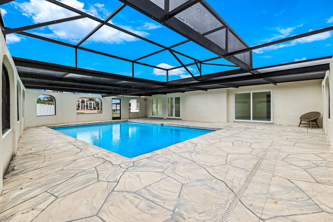 3137 SE 22nd Ave, Cape Coral, FL 33904