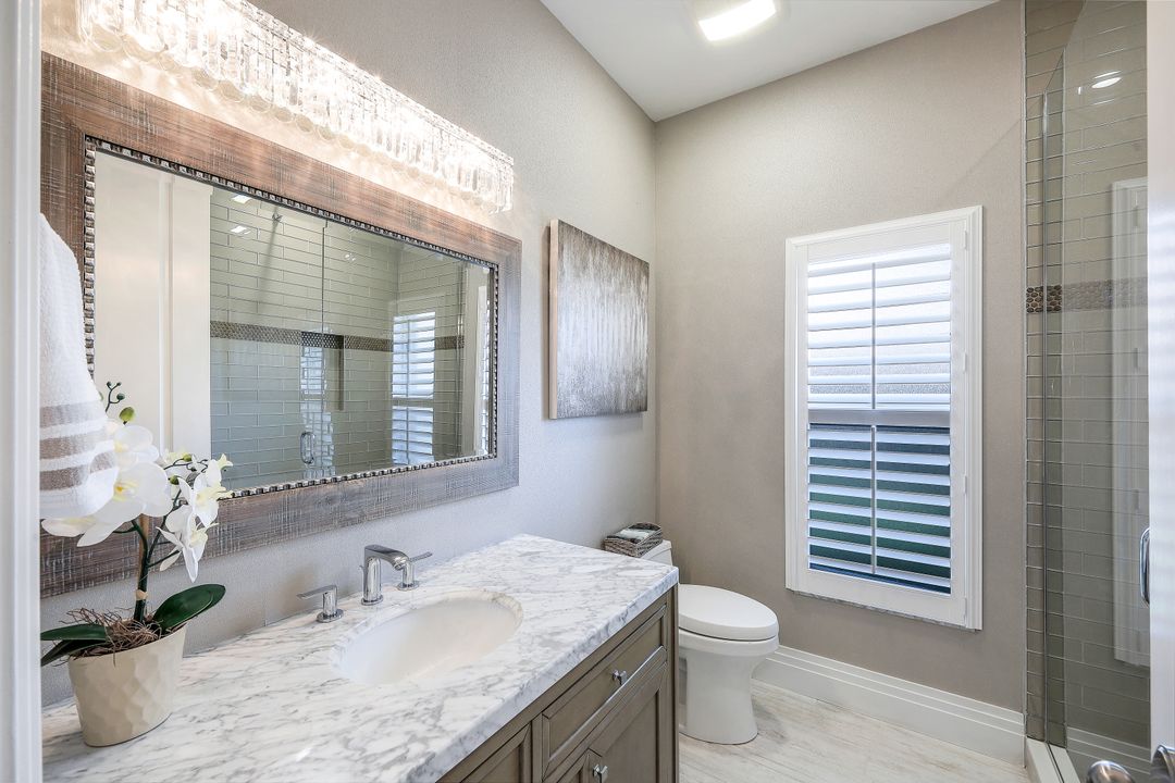 3730 Lakemont Dr, Bonita Springs, FL 34134