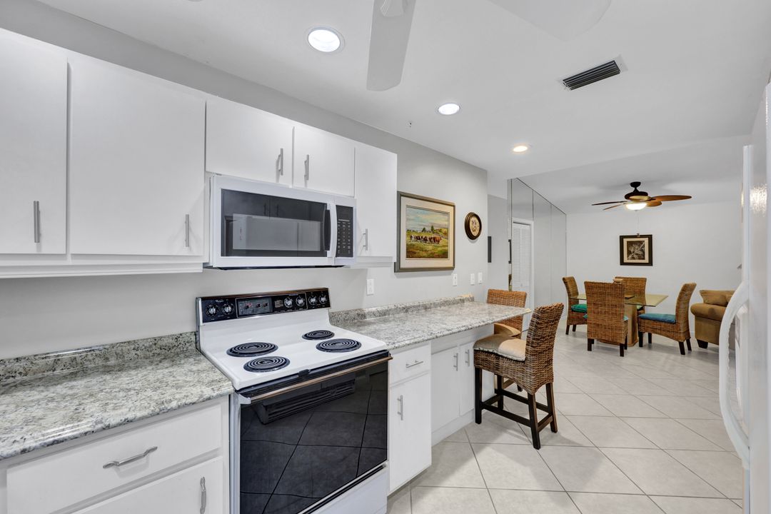509 Roma Ct #202, Naples, FL 34110