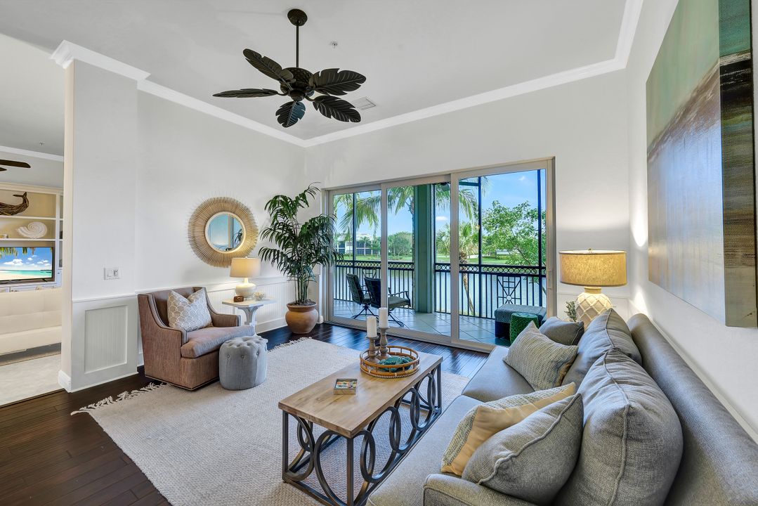 9235 Tesoro Ln #4-202, Naples, FL 34114