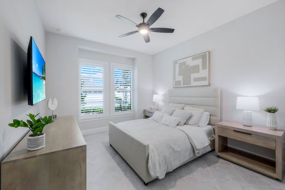 8850 Calypso Ct, Naples, FL 34112