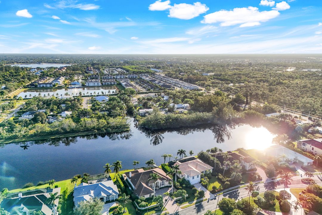 4574 Lighthouse Ln, Naples, FL 34112