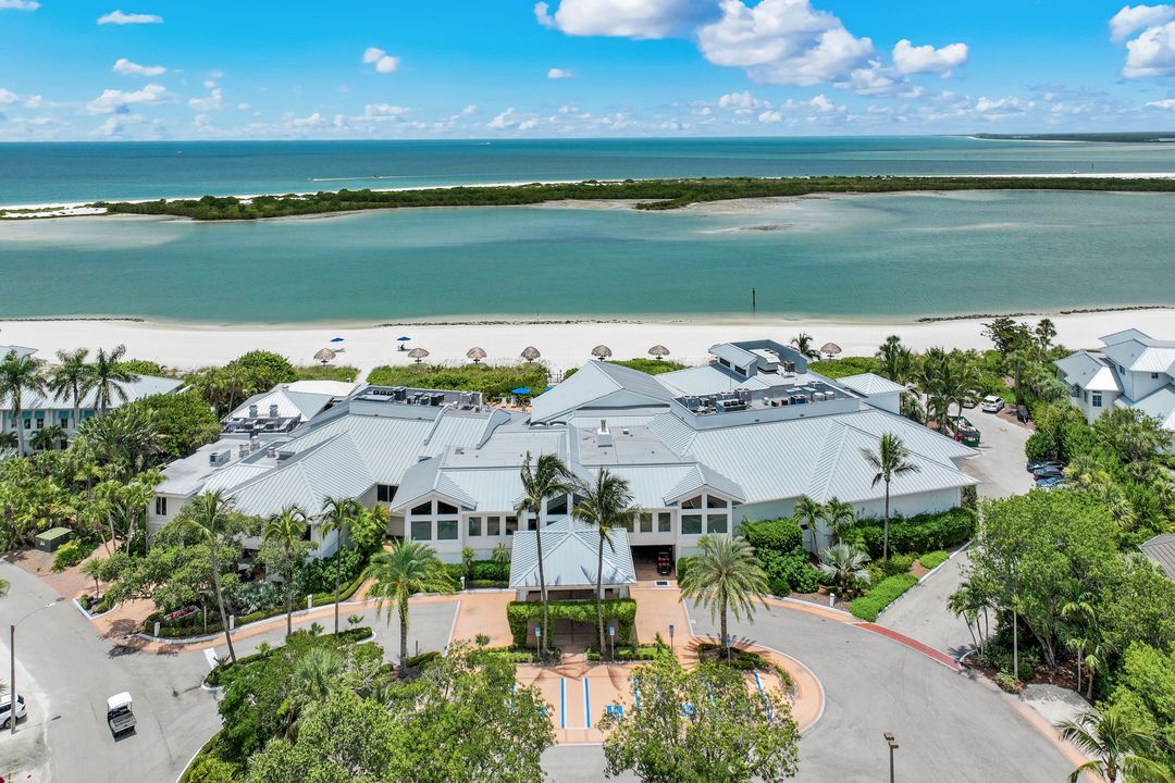 828 Hideaway Cir E #423, Marco Island, FL 34145