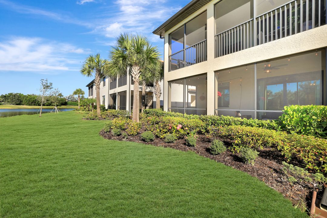 2368 Anguilla Dr #102, Naples, FL 34120