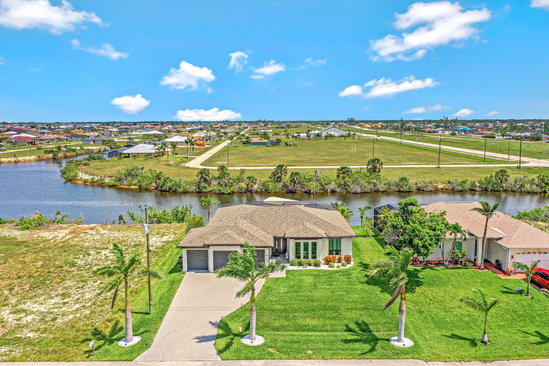 3213 NW 9th St, Cape Coral, FL 33993