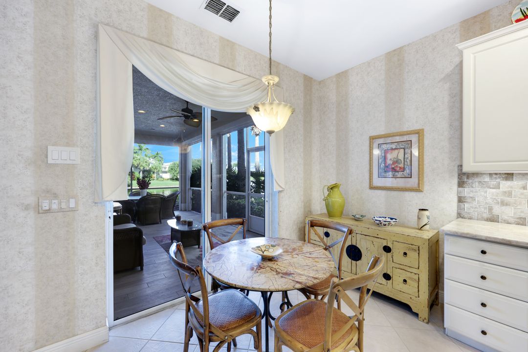 4805 Shinnecock Hills Ct #102, Naples, FL 34112