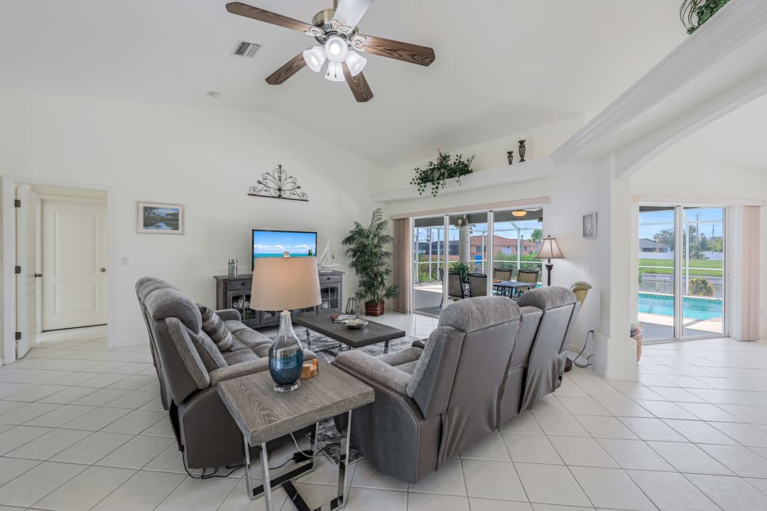 124 NE 6th St, Cape Coral, FL 33909