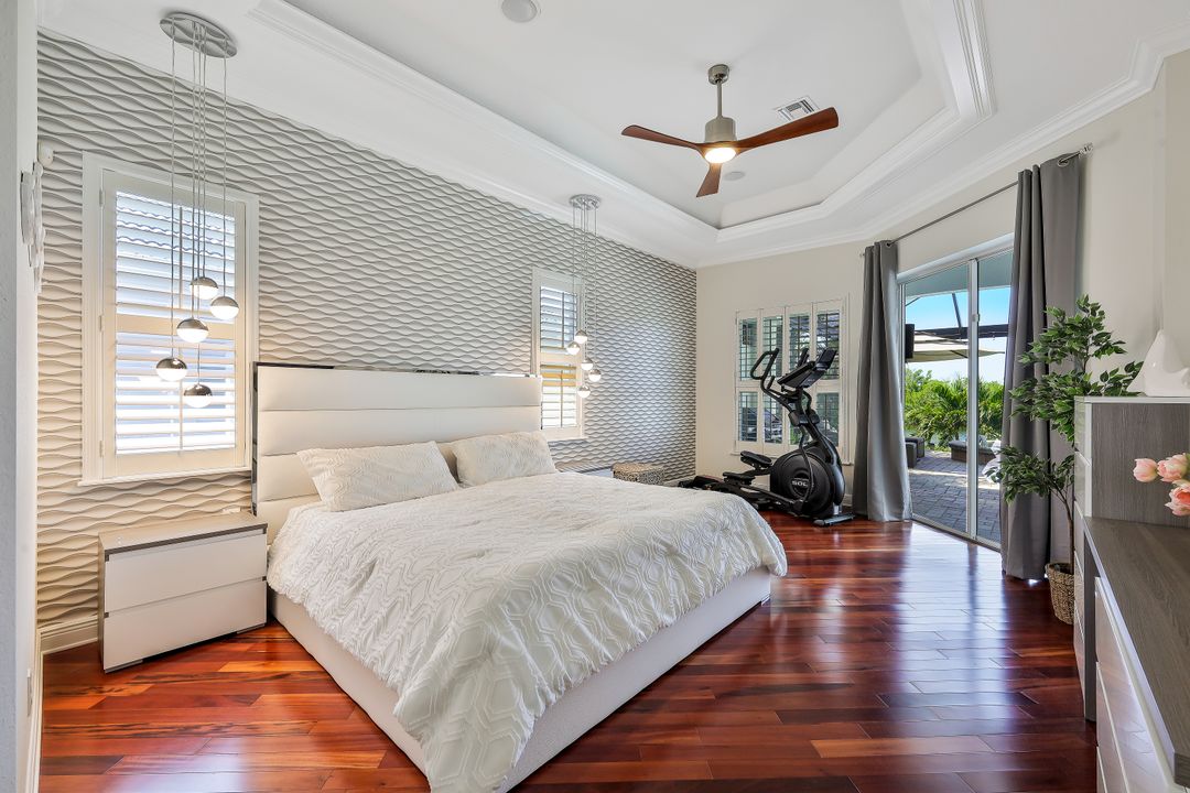 3724 Surfside Blvd, Cape Coral, FL 33914