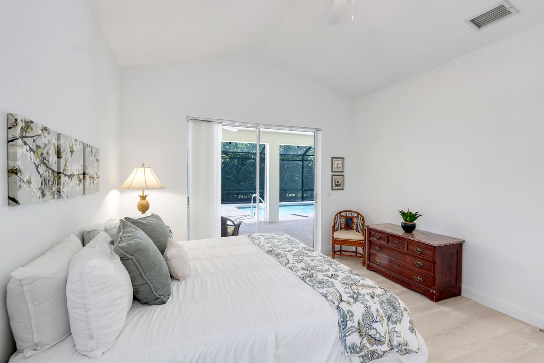 28501 Sombrero Dr, Bonita Springs, FL 34135