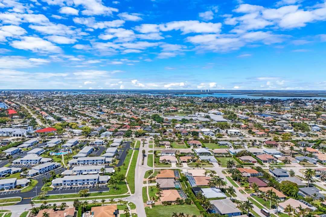 1390 Wayne Ave, Marco Island, FL 34145