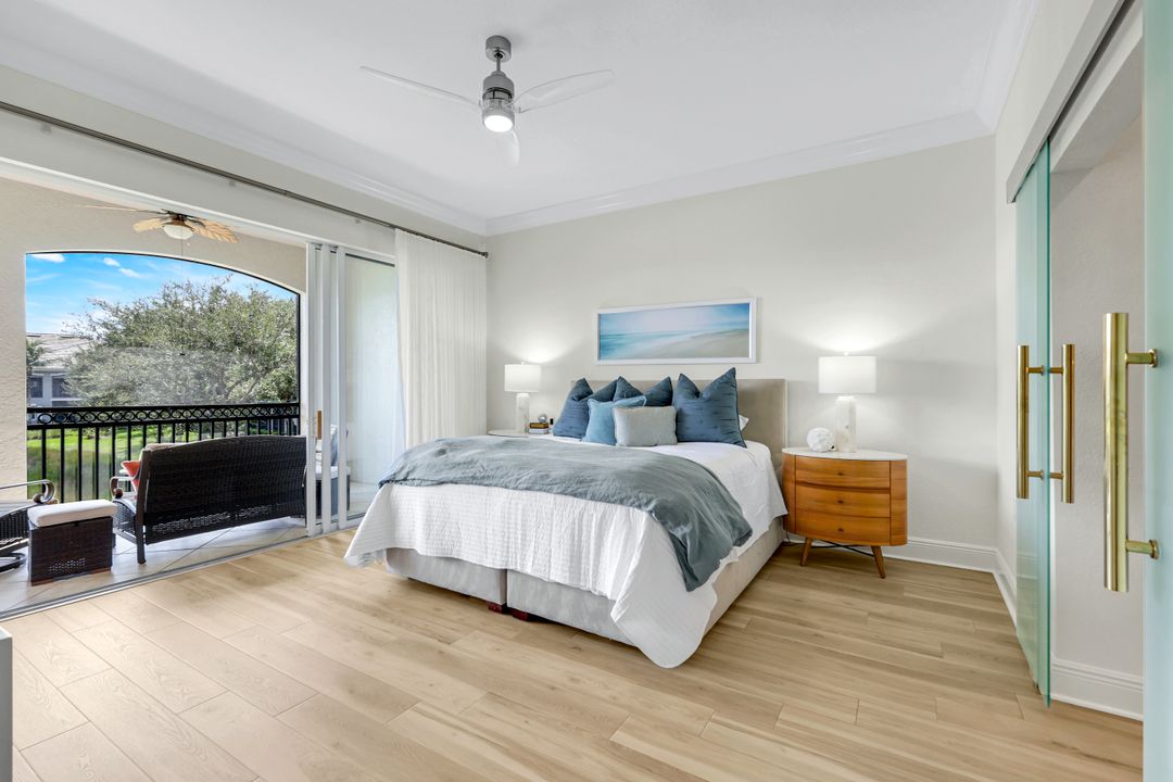 9242 Tesoro Ln #203, Naples, FL 34114