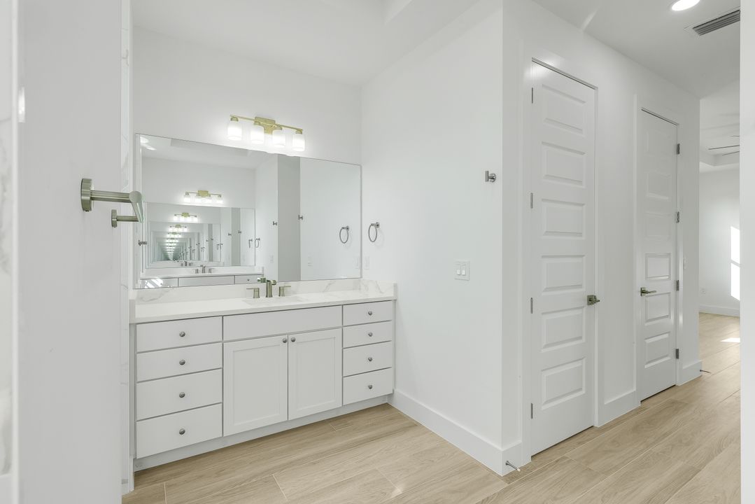 1600 NW 38th Ave, Cape Coral, FL 33993