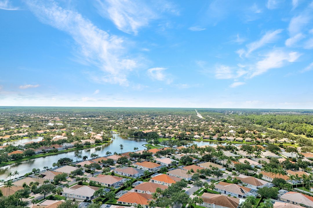 5011 Kingston Way, Naples, FL 34119