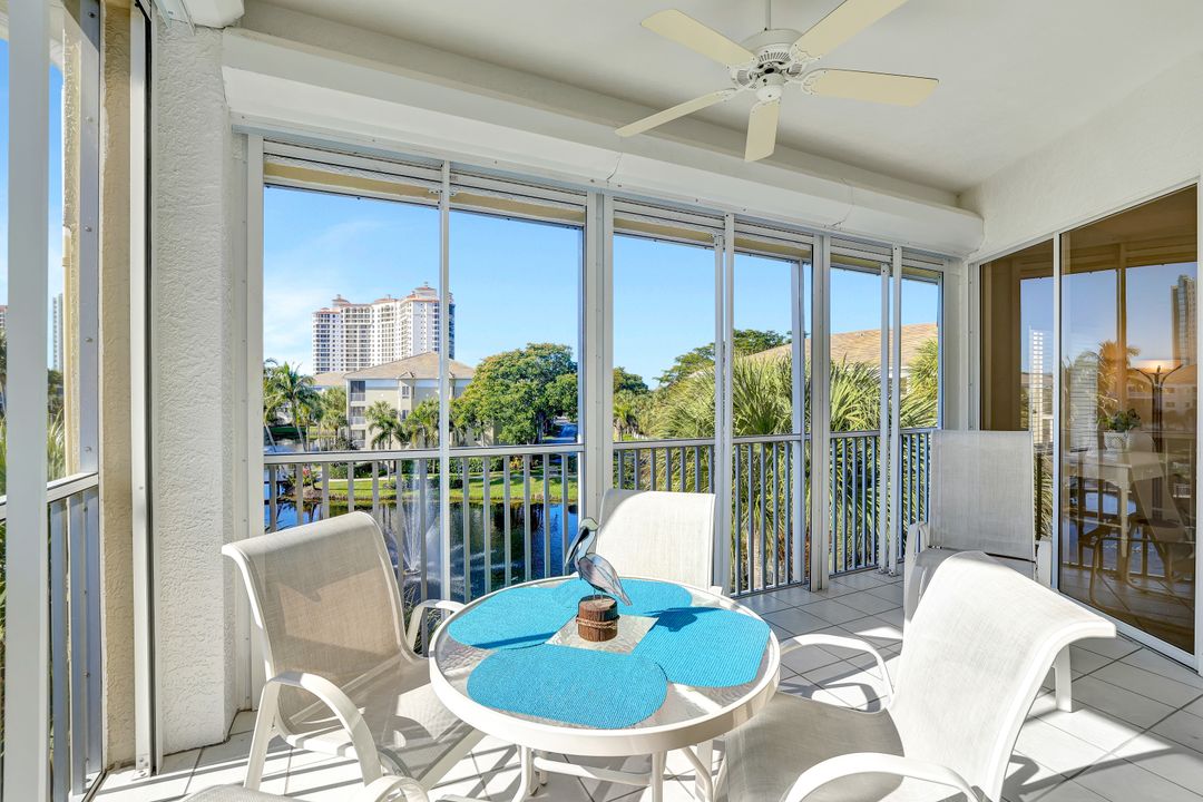 7654 Pebble Creek Cir #301, Naples, FL 34108
