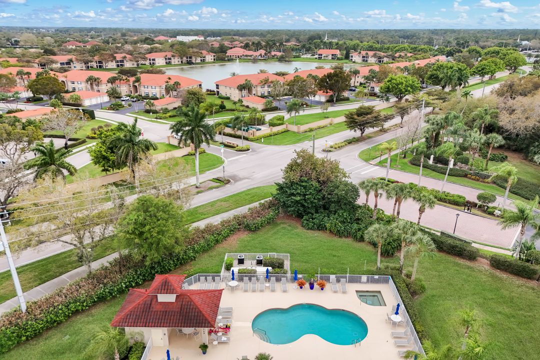 2717 Cypress Trace Cir #2717, Naples, FL 34119