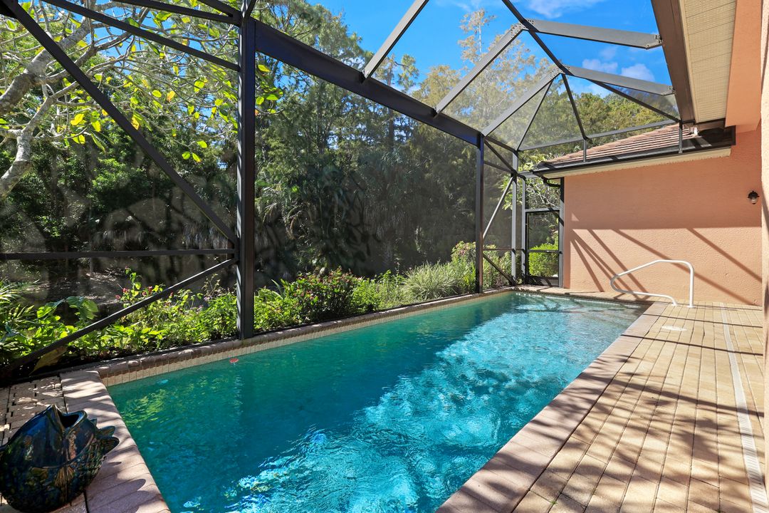 12910 Silverthorn Ct, Bonita Springs, FL 34135