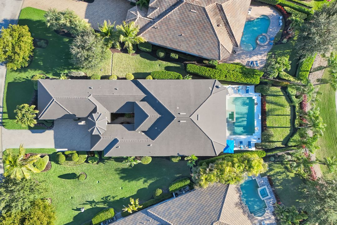 28864 Blaisdell Dr, Naples, FL 34119