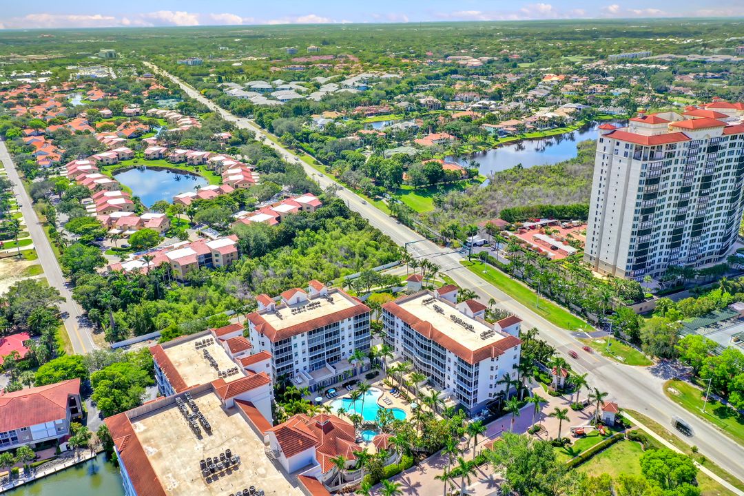 460 Launch Cir #604, Naples, FL 34108