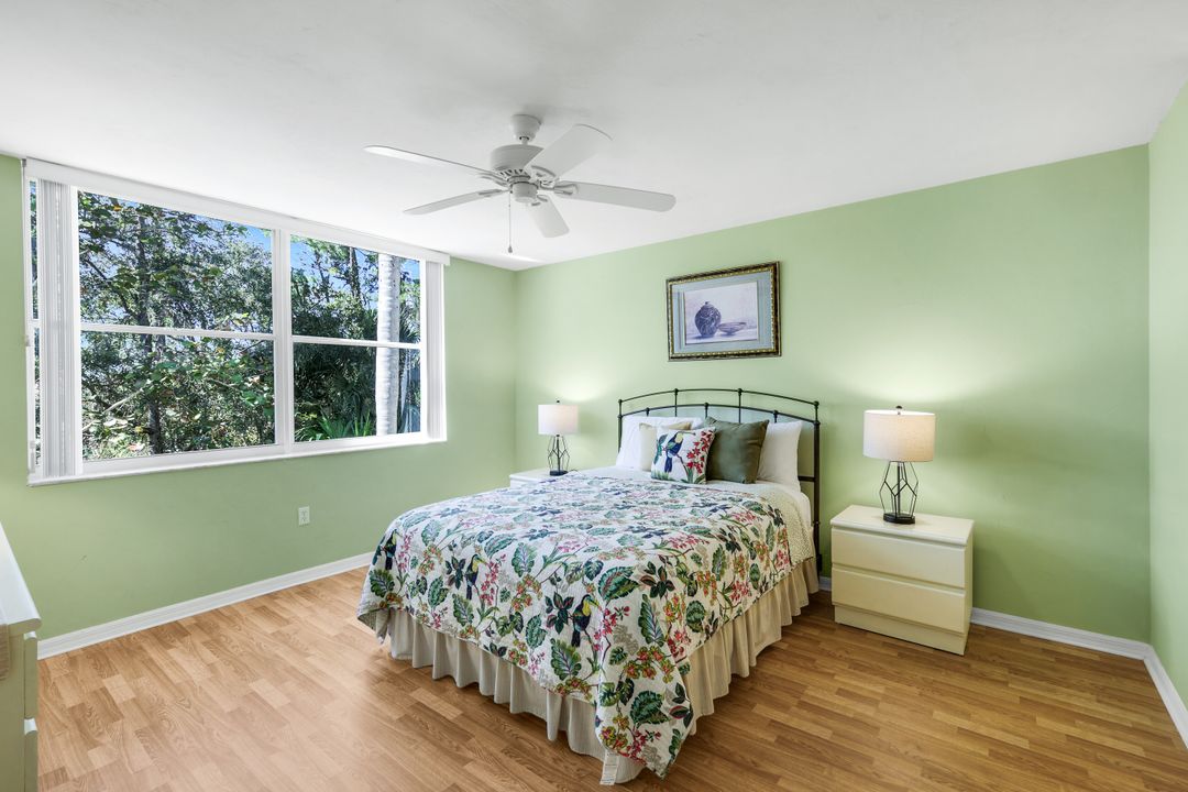 270 Naples Cove Dr #3205, Naples, FL 34110