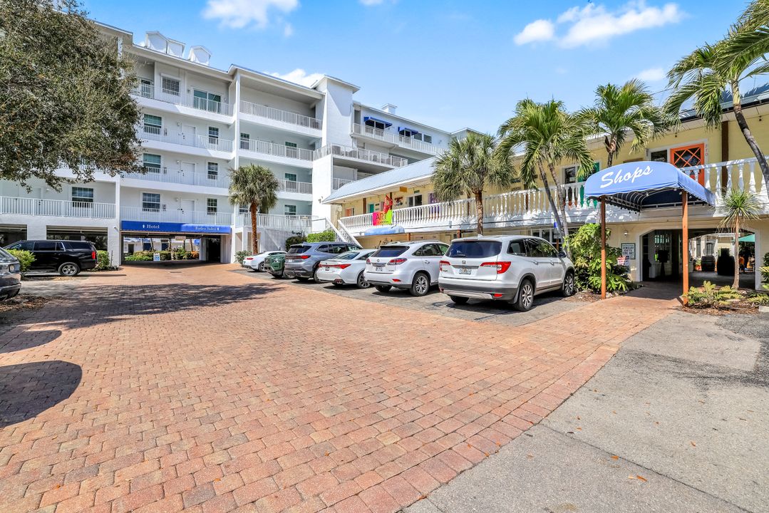 160 Palm St #208, Marco Island, FL 34145