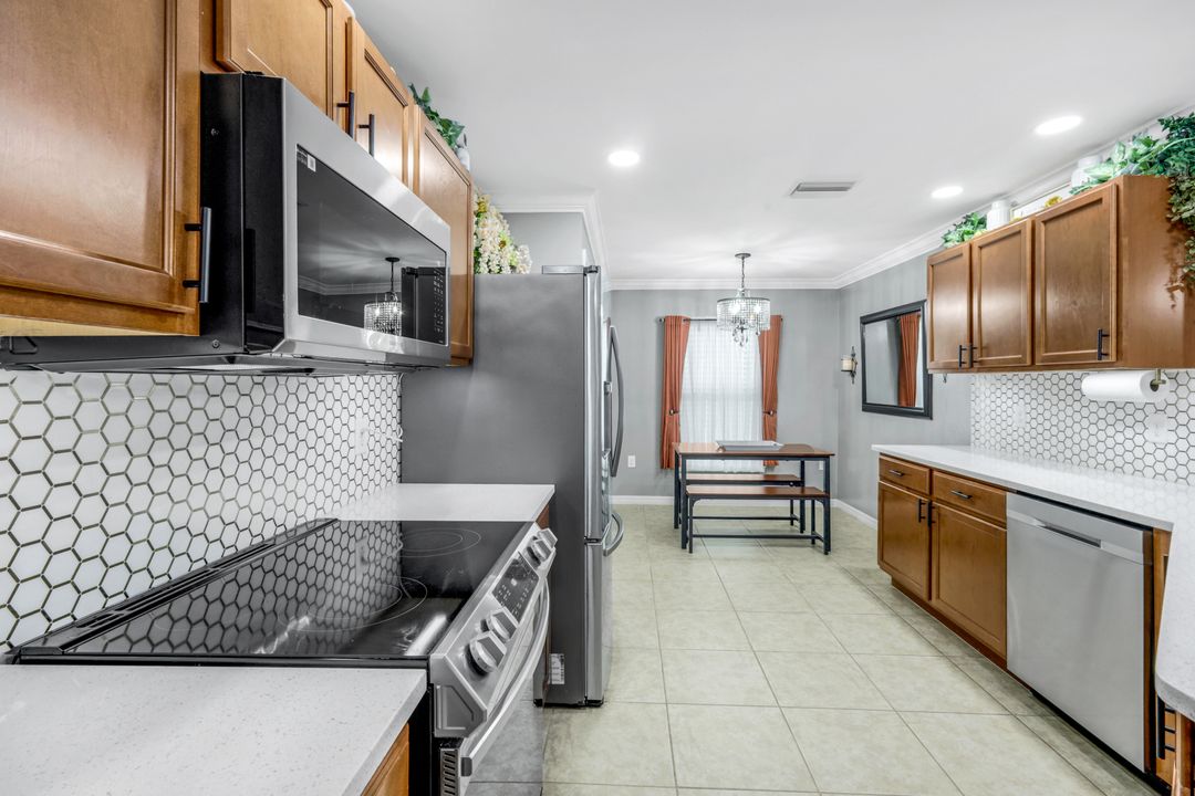 740 Evening Shade Ln, Lehigh Acres, FL 33974