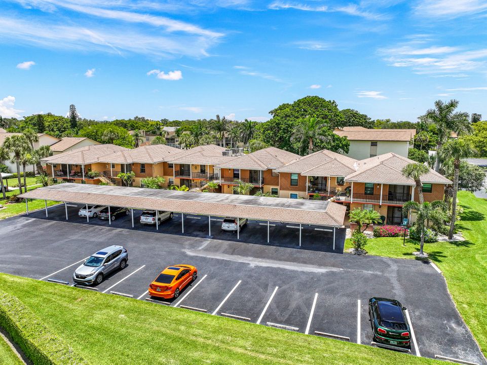 195 Cypress Way E #9, Naples, FL 34110