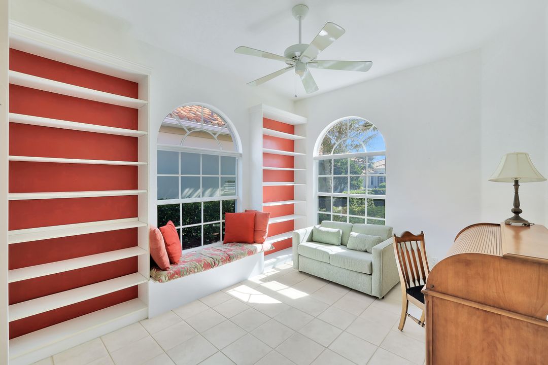 4917 San Pablo Ct, Naples, FL 34109