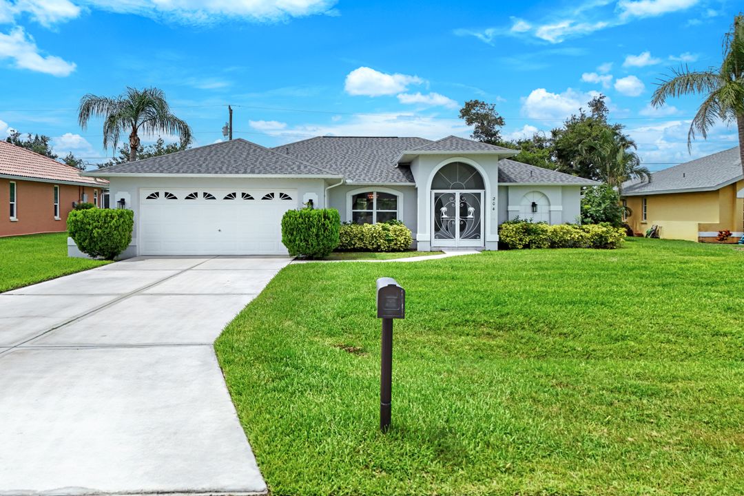 204 SE 19th Terrace, Cape Coral, FL 33990