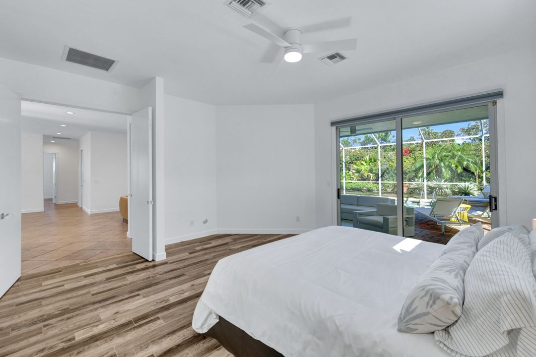 874 Wyndemere Way, Naples, FL 34105