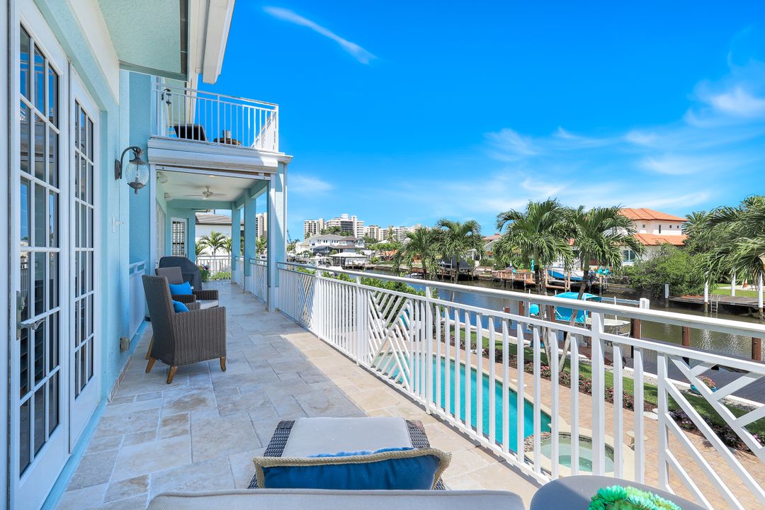273 Egret Ave, Naples, FL 34108