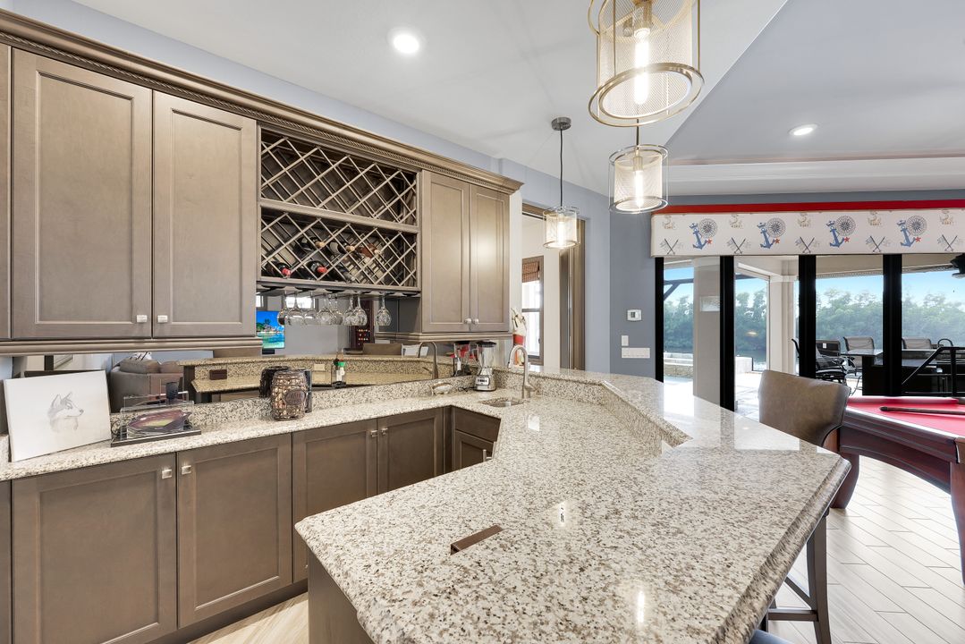 5703 Yardarm Ct, Cape Coral, FL 33914