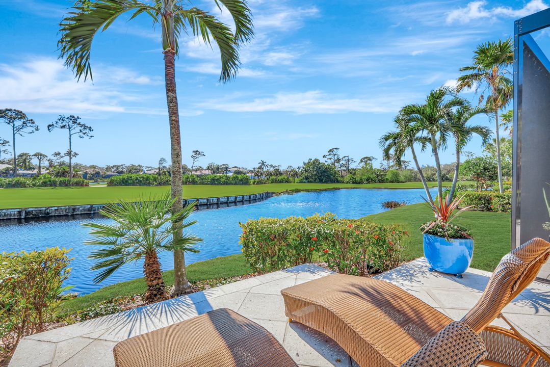 3671 Olde Cottage Ln, Bonita Springs, FL 34134