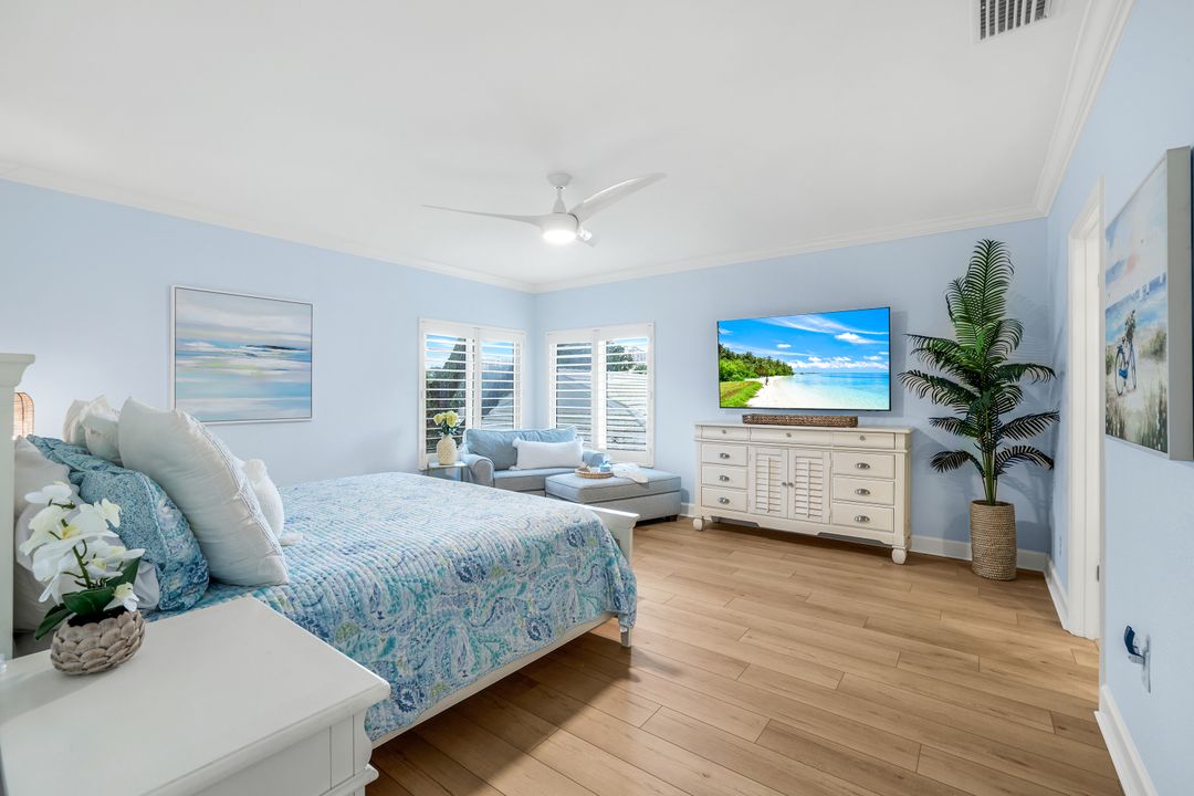 790 Willowbrook Dr #305, Naples, FL 34108