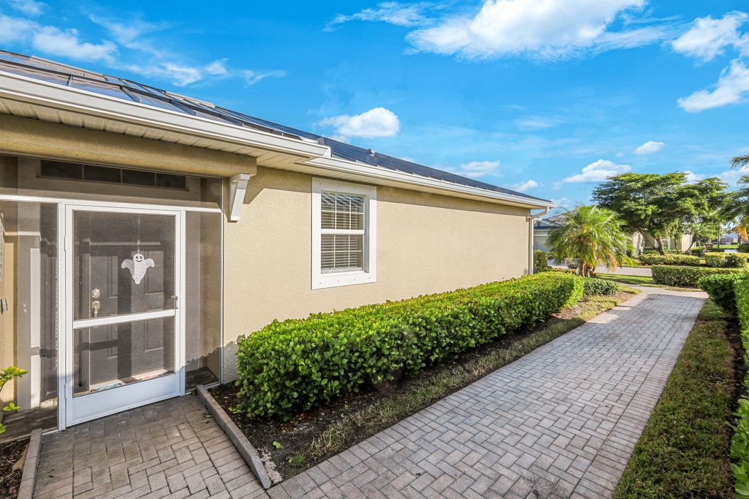2641 Anguilla Dr, Cape Coral, FL 33991