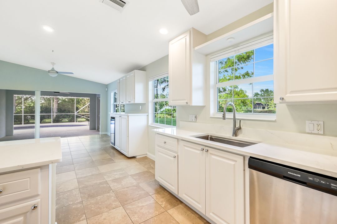 28832 Vermillion Ln, Bonita Springs, FL 34135