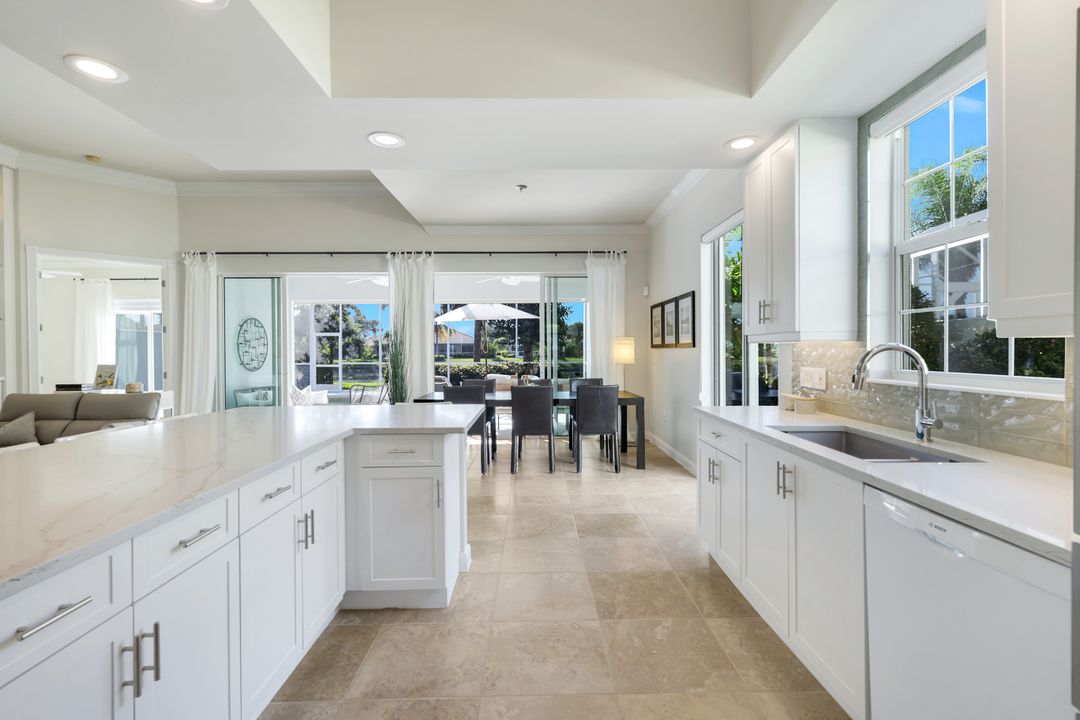 7063 Toscana Ct, Naples, FL 34114