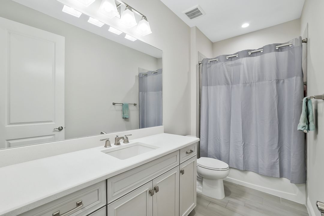 2291 Marquesa Cir, Naples, FL 34112