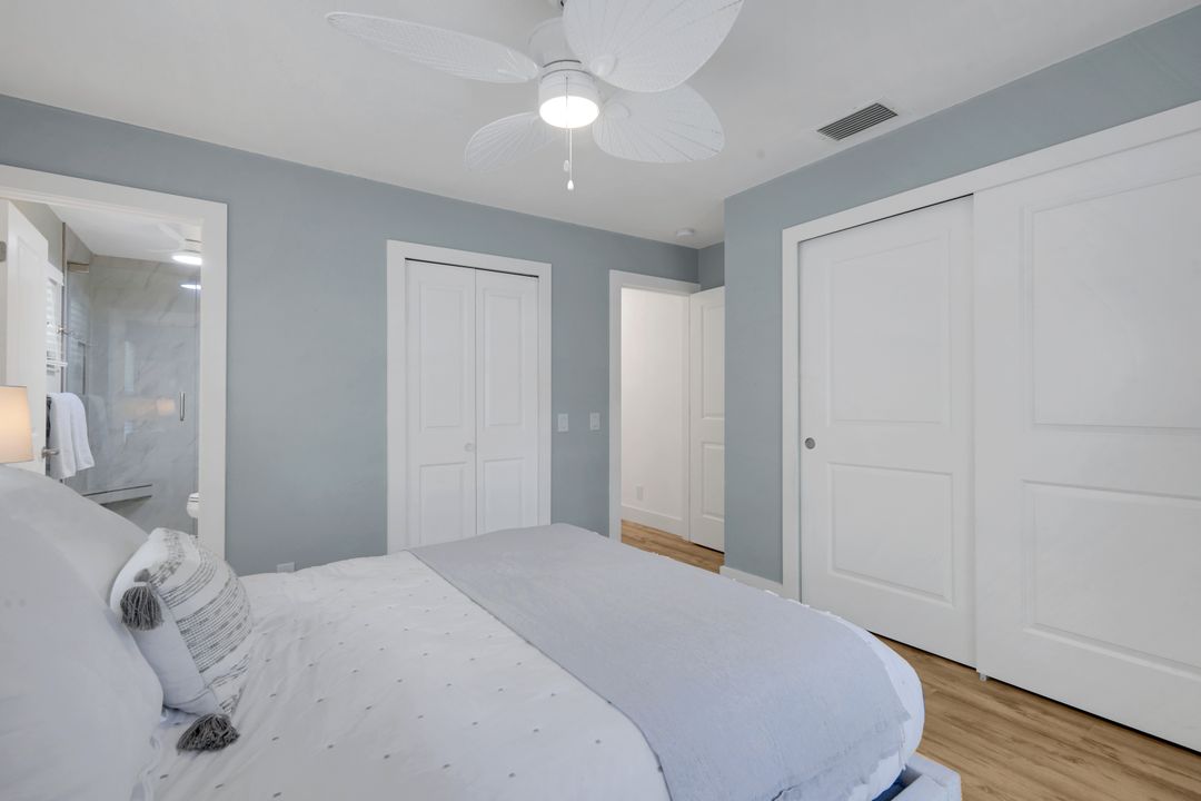 27292 East Dr, Bonita Springs, FL 34135