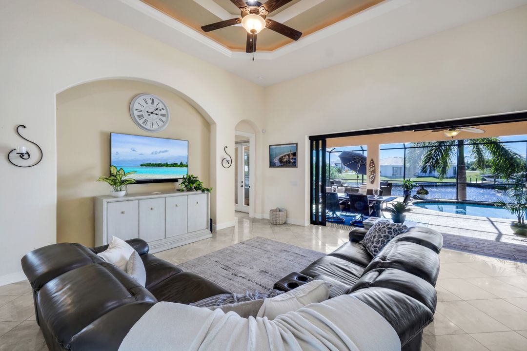 2208 NW 38th Pl, Cape Coral, FL 33993