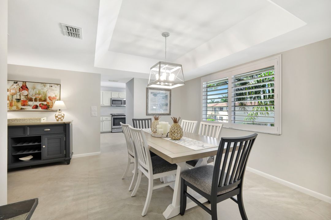 232 Memory Ln #2, Naples, FL 34112