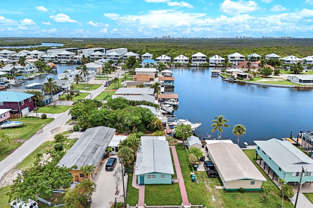 527 Goodland Dr, Marco Island, FL 34145