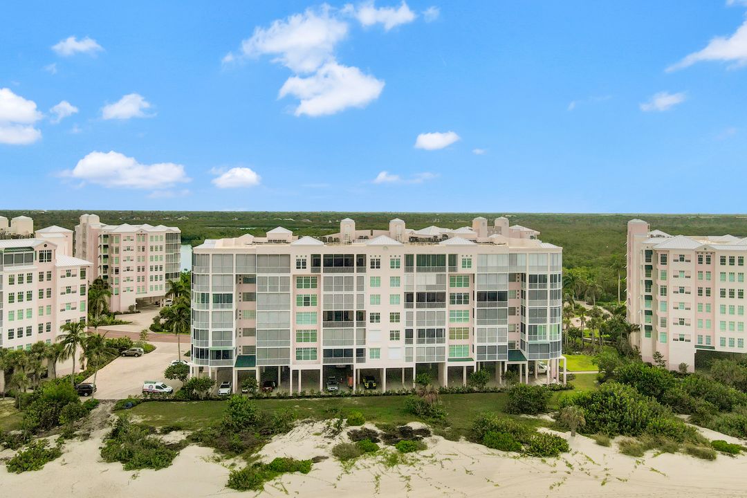 267 Barefoot Beach Blvd #606, Bonita Springs, FL 34134