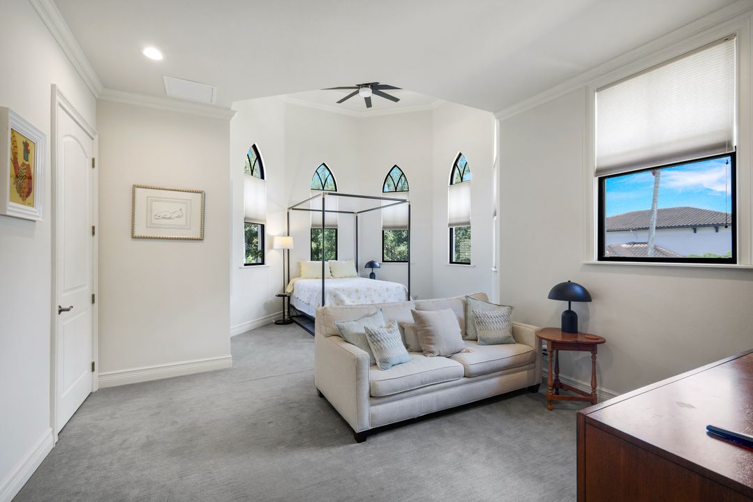 1455 Hemingway Pl, Naples, FL 34103