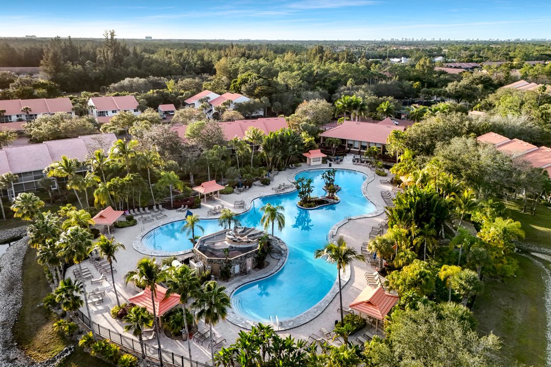 2305 Hidden Lake Dr #3704, Naples, FL 34112