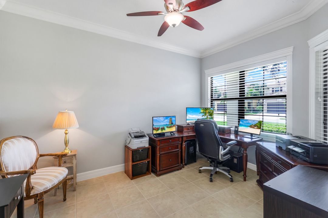 3259 Tahoe Ct, Naples, FL 34119
