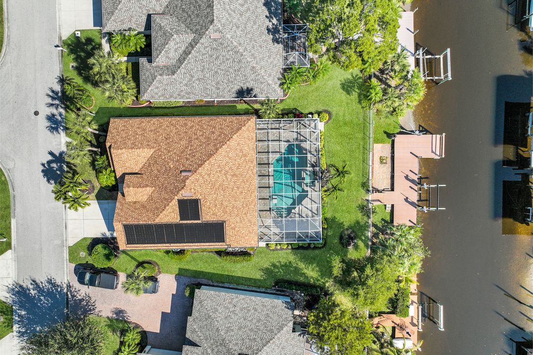 9214 Palm Island Cir, NO FORT MYERS, FL 33903