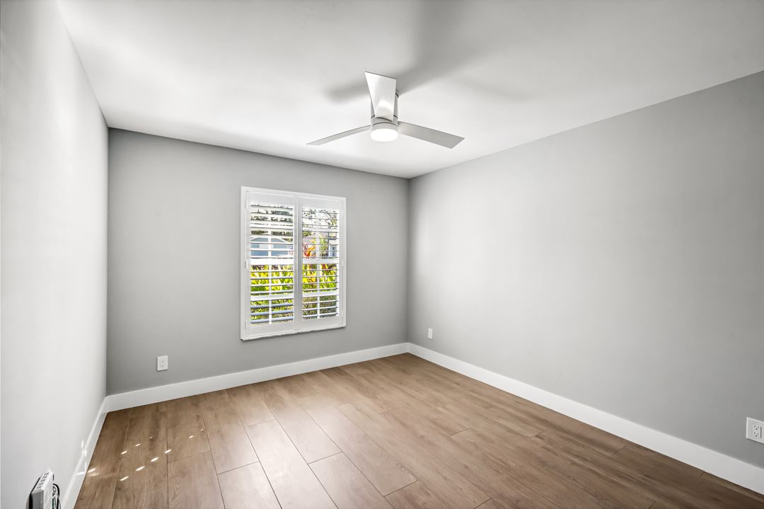 20822 Country Barn Dr, Estero, FL 33928